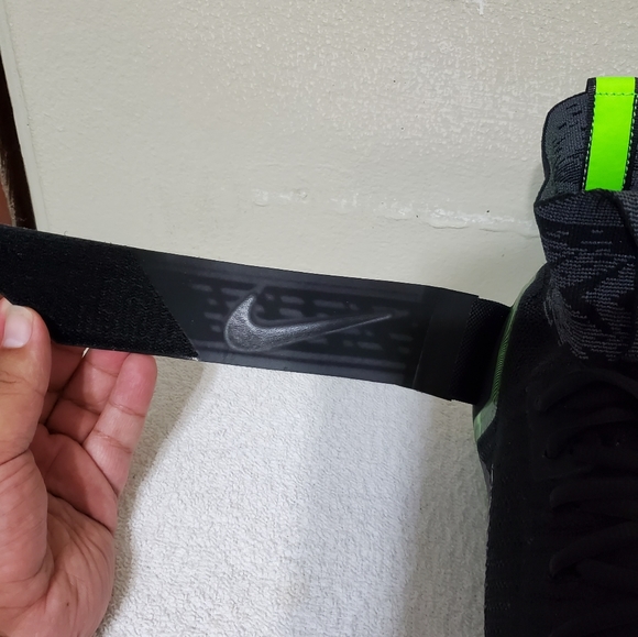 S O L D.....Nike Alpha Menace Elite 2 flyknit football cleat - Picture 10 of 15